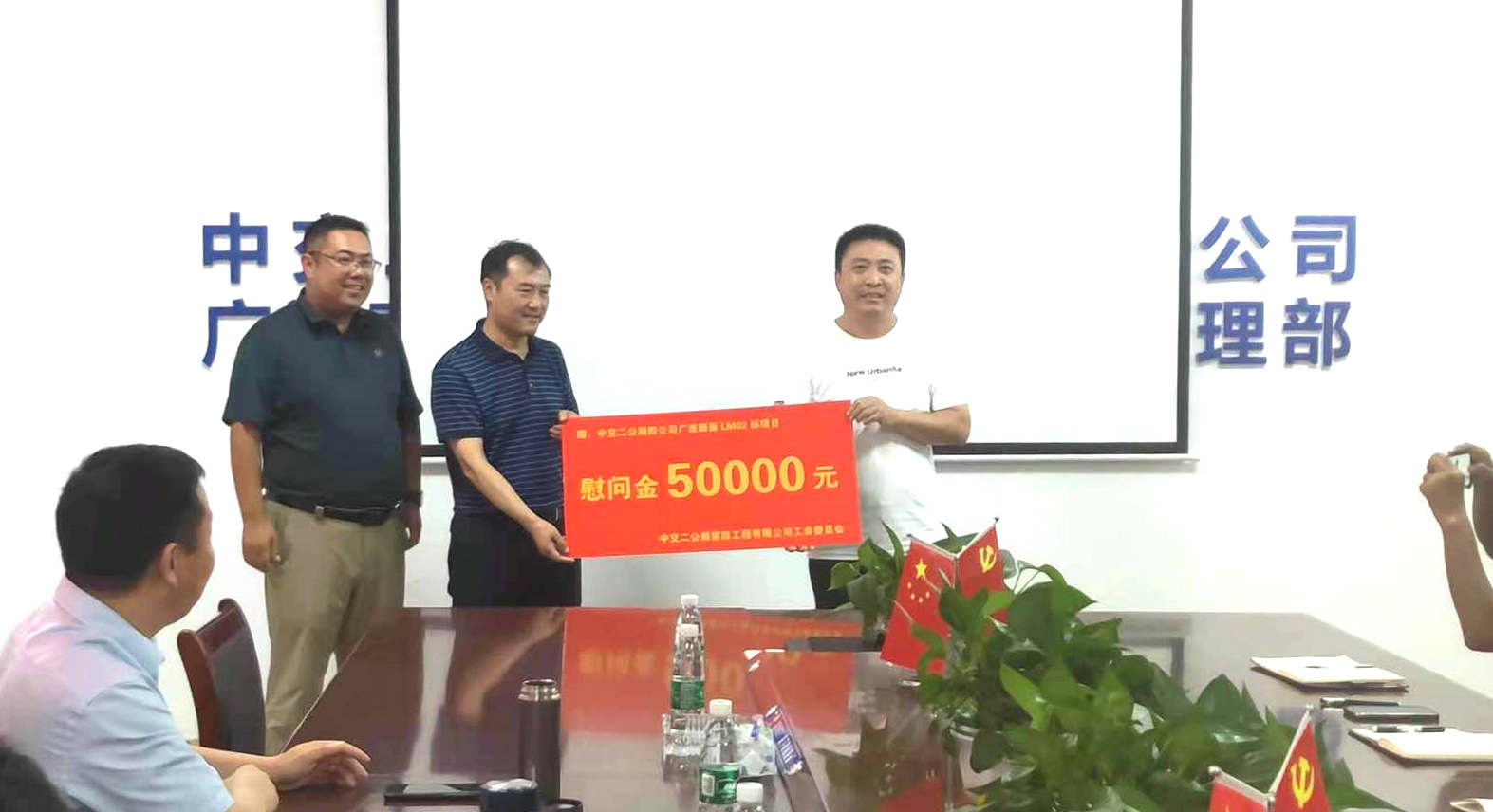 照片1_副本.jpg 照片1_副本.jpg